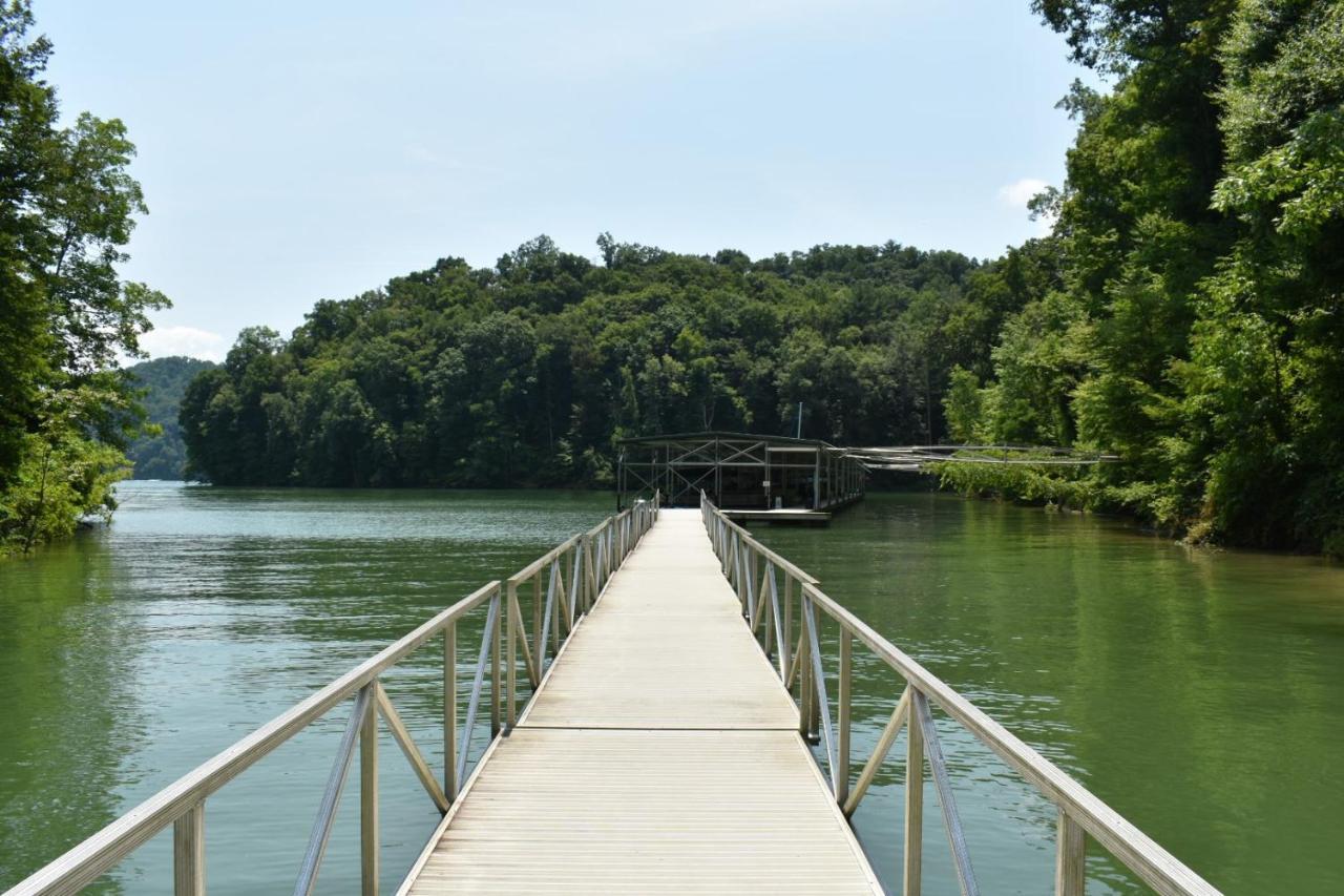 Tree Top Lodge - Gorgeous Lake Cabin With Hot Tub & Magnificent Views Of Forests And Mountains! Cabin Butler Eksteriør billede
