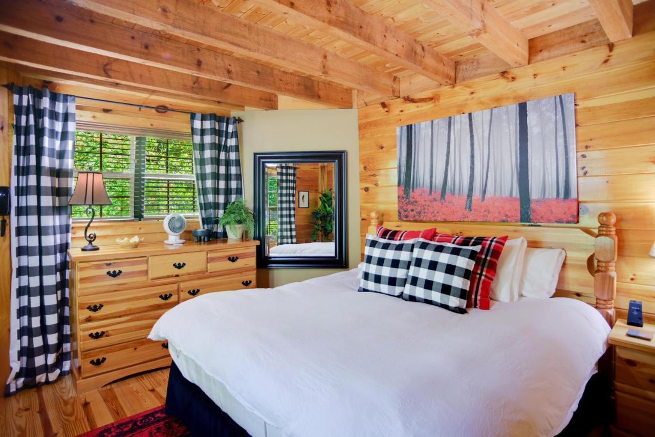 Tree Top Lodge - Gorgeous Lake Cabin With Hot Tub & Magnificent Views Of Forests And Mountains! Cabin Butler Eksteriør billede