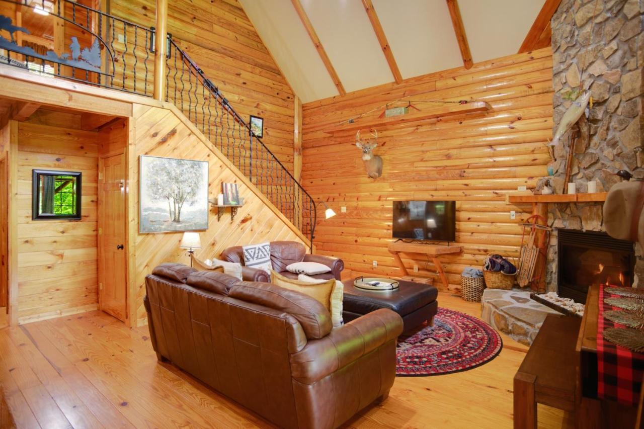 Tree Top Lodge - Gorgeous Lake Cabin With Hot Tub & Magnificent Views Of Forests And Mountains! Cabin Butler Eksteriør billede