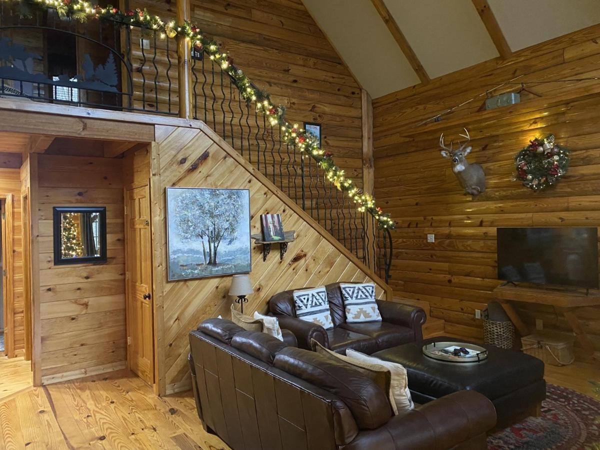 Tree Top Lodge - Gorgeous Lake Cabin With Hot Tub & Magnificent Views Of Forests And Mountains! Cabin Butler Eksteriør billede